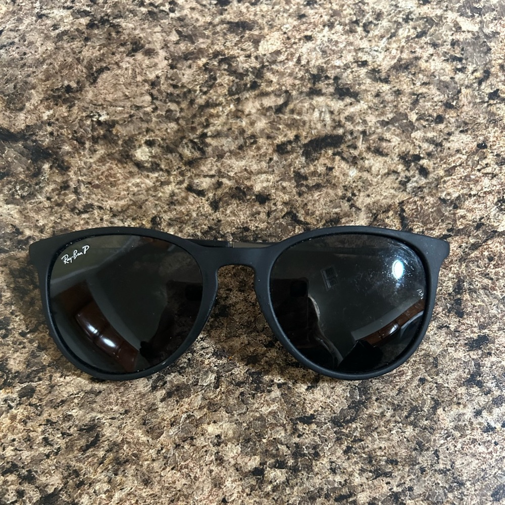 Ray-Ban Classic Black Sunglasses